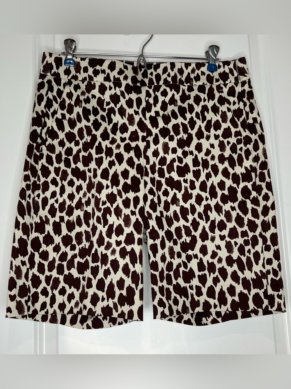 J. Crew Slim bermuda short in giraffe printed stretch chino Women’s size 10 NWT